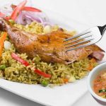 arroz con pollo peruano