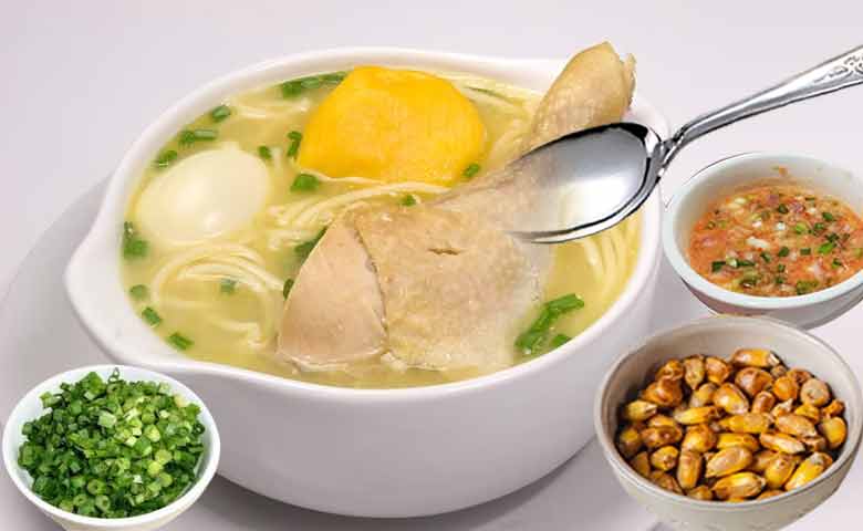 caldo de gallina peruano